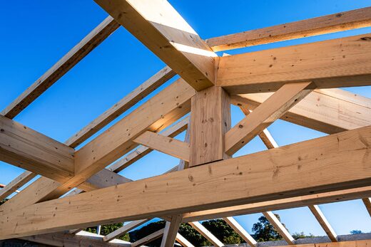 Détail d'assemblage d'une ferme de charpente bois