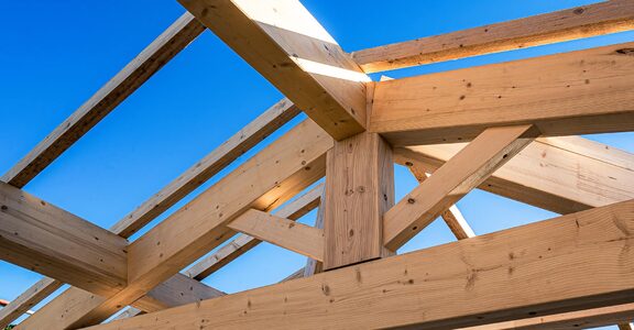 Détail d'assemblage d'une ferme de charpente bois